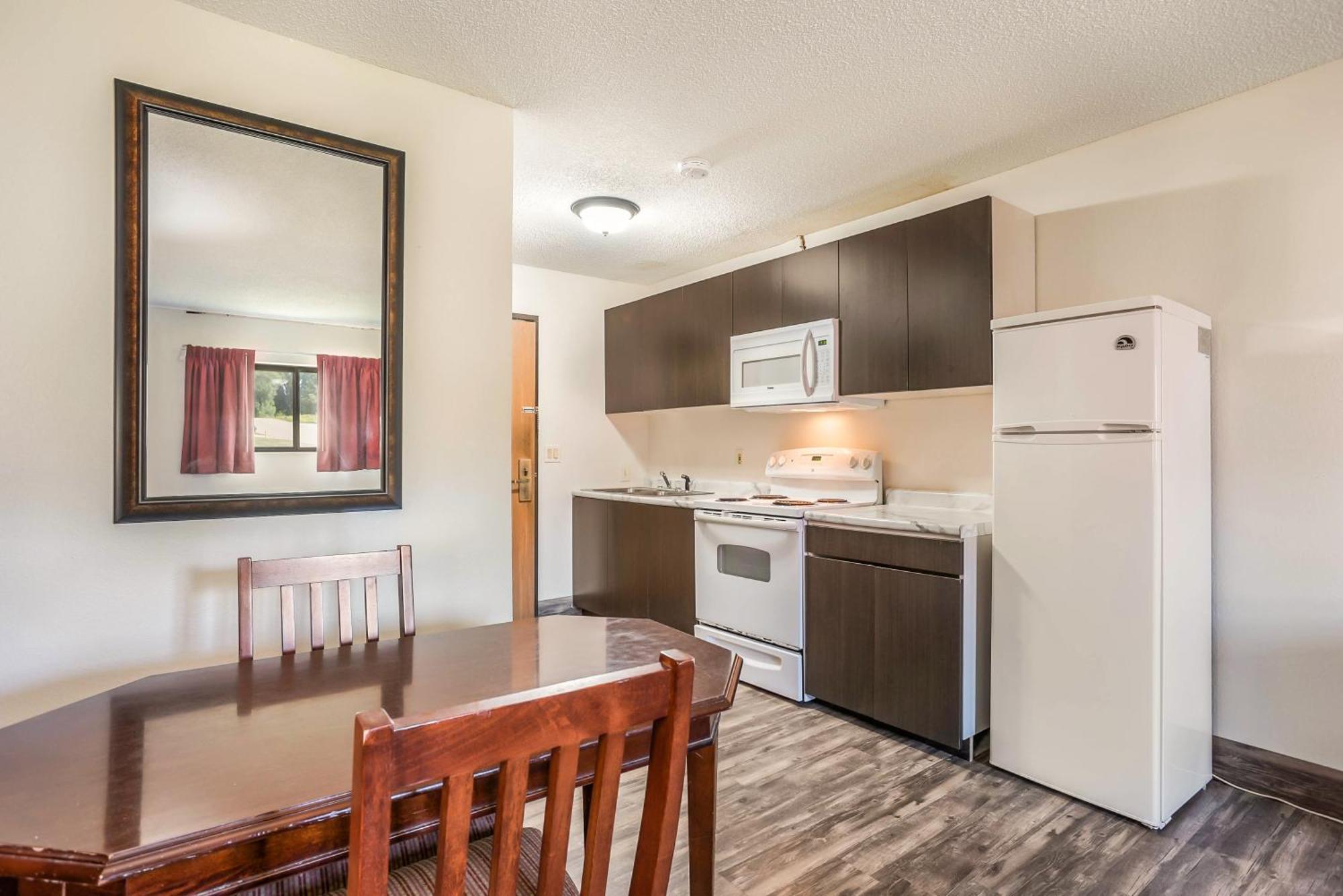 Econo Lodge Cedar Rapids Kamer foto